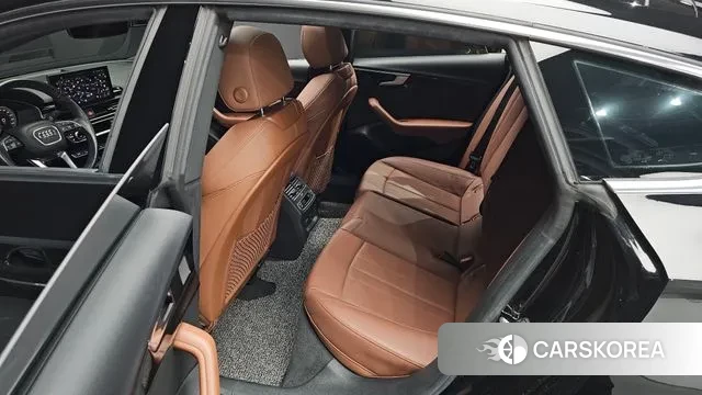 Audi A5 (F5) 2021 Черный из Кореи, фото 3