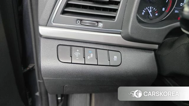 Hyundai Avante AD 2018 Серый из Кореи, фото 3