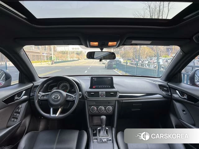 Mazda CX-4 2021 Красный из Китая, фото 3