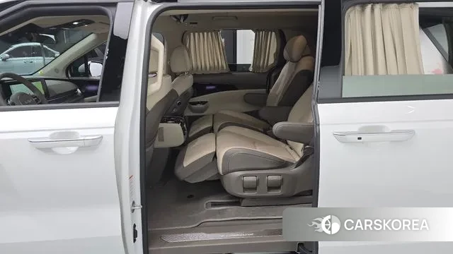 Kia Carnival 4th generation 2023 Белый из Кореи, фото 3