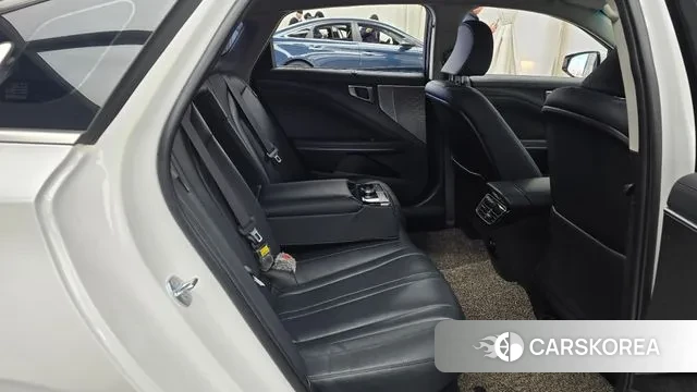 Kia K8 Hybrid 2023 Белый из Кореи, фото 3