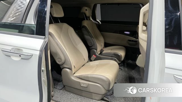 Kia Carnival 4th generation 2023 Белый из Кореи, фото 3
