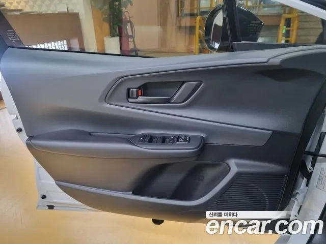 Toyota Prius 5th Generation 2023 Белый из Кореи, фото 3