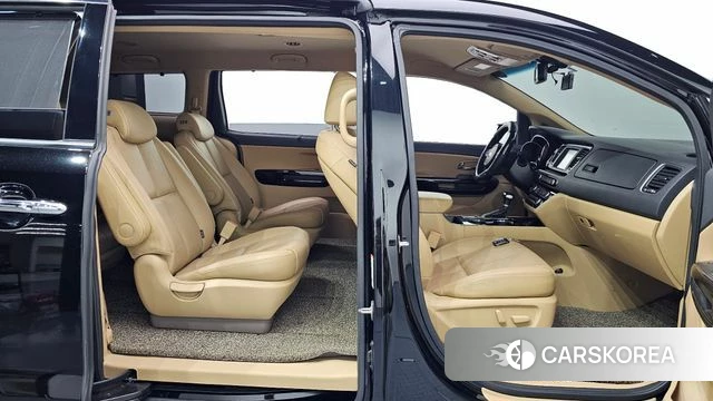 Kia The New Carnival 2018 Черный из Кореи, фото 3