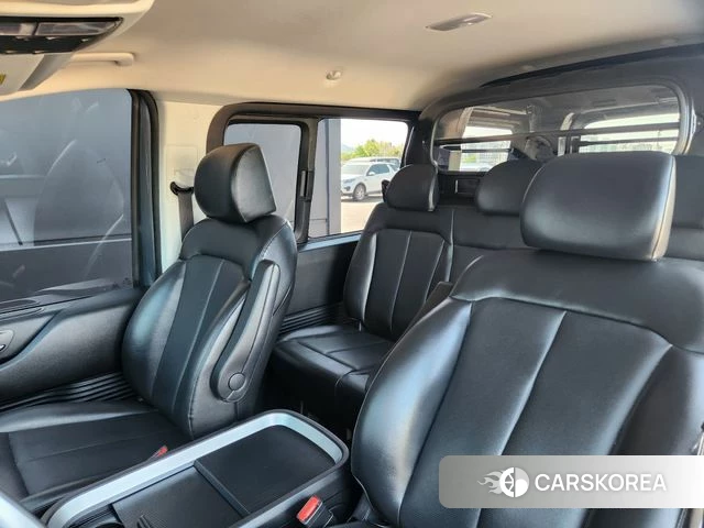 Hyundai Staria 2021 Серый из Кореи, фото 3