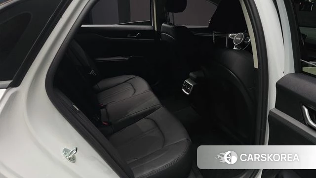 Kia The New K5 3rd generation 2024 Белый из Кореи, фото 3