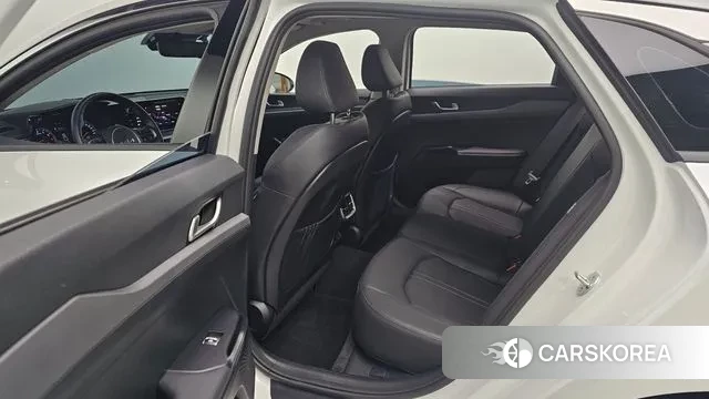 Kia K5 3rd generation 2023 Белый из Кореи, фото 3