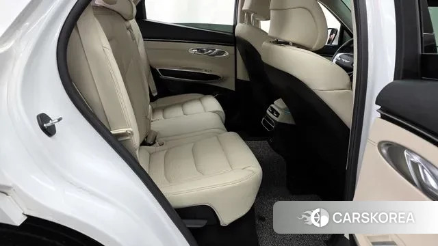 Genesis GV70 2023 Белый из Кореи, фото 3