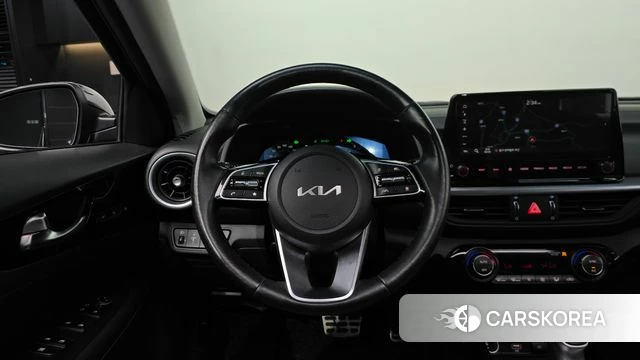 Kia The New K3 2nd generation 2023 Серый из Кореи, фото 3