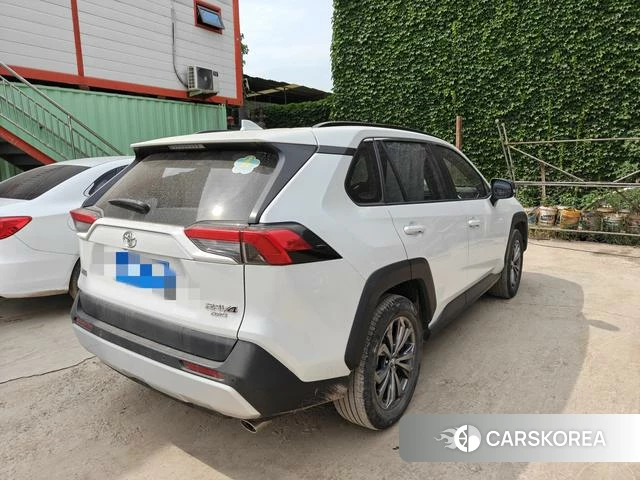 Toyota RAV4 Rongfang 2023 Белый из Китая, фото 3