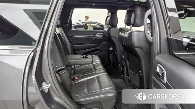 Jeep Grand Cherokee 2018 Серый из Кореи, фото 3