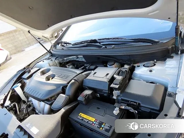 Hyundai Sonata New Rise 2023 Серебристо-серый из Кореи, фото 3