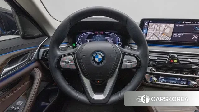 BMW 5 Series (G30) 2022 Черный из Кореи, фото 3