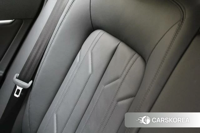 Audi A7 2021 Серебристо-серый из Китая, фото 3