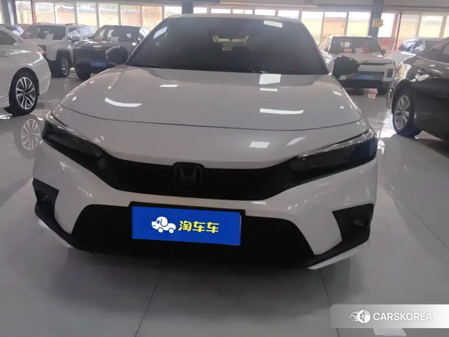 Honda Civic 2023 Белый из Китая, фото 3