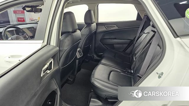 Kia Sportage 5th Generation 2022 Белый из Кореи, фото 3