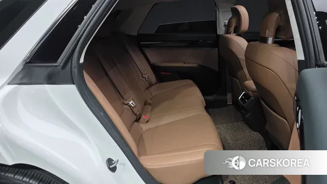 Hyundai Grandeur Hybrid (GN7) 2024 Белый из Кореи, фото 3