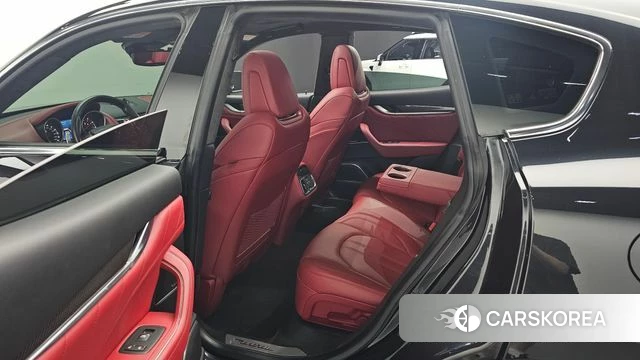 Maserati Levante 2019 Черный из Кореи, фото 3
