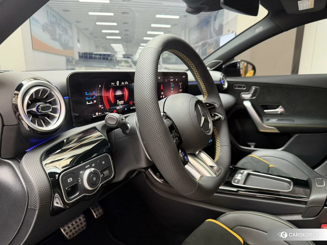 Mercedes-Benz Class A AMG (imported) 2023 Черный из Китая, фото 3