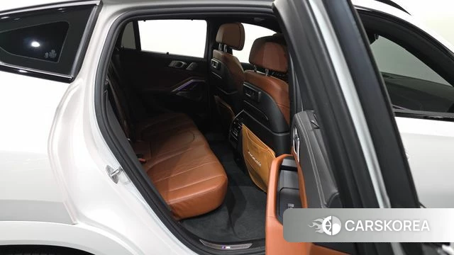 BMW X6 (G06) 2023 Белый из Кореи, фото 3