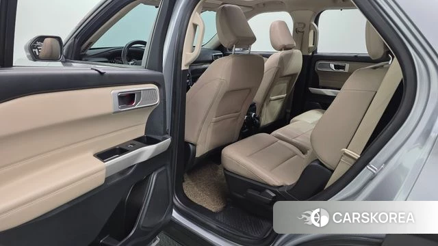 Ford Explorer 6th Generation 2021 Серебряный из Кореи, фото 3