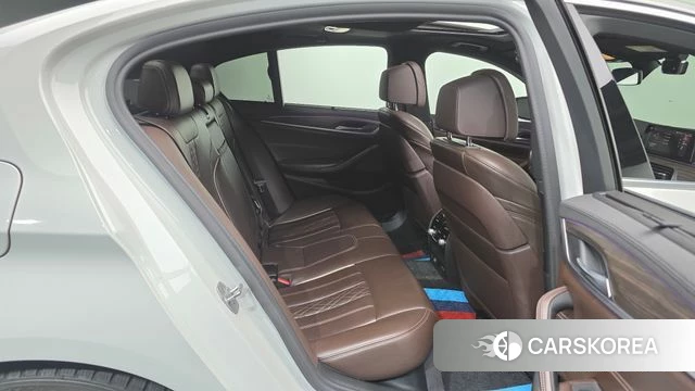BMW 5 Series (G30) 2020 Белый из Кореи, фото 3