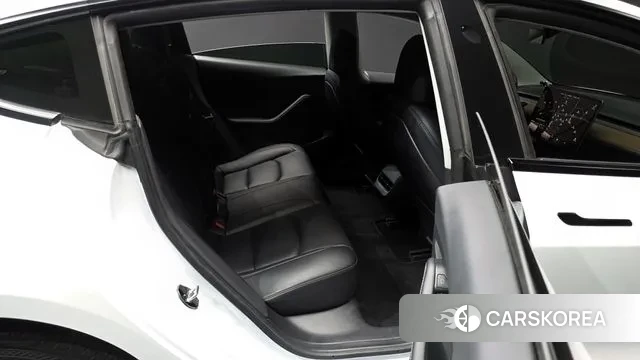 Tesla Model 3 2021 Белый из Кореи, фото 3