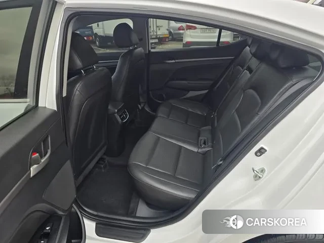 Hyundai Avante AD 2018 Белый из Кореи, фото 3