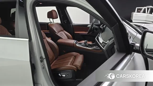 BMW X7 (G07) 2020 Белый из Кореи, фото 3