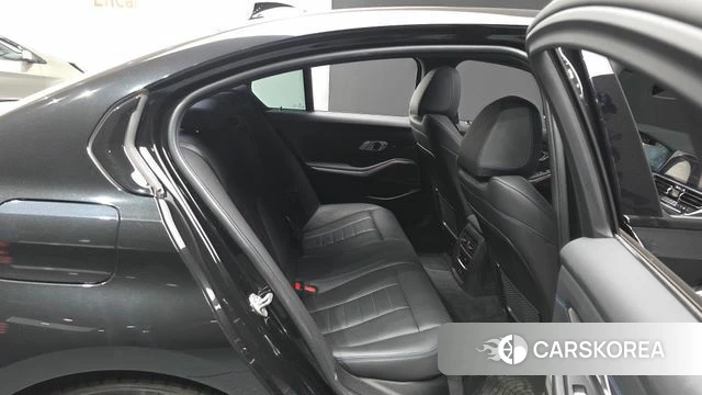BMW 3 Series (G20) 2022 Черный из Кореи, фото 3