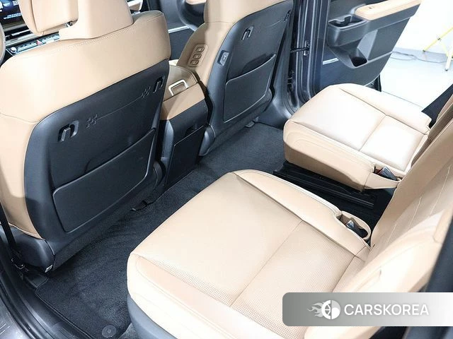 Hyundai Santa Fe (MX5) 2024 Серый из Кореи, фото 3