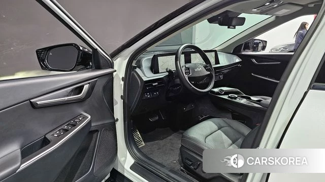 Kia EV6 2024 Белый из Кореи, фото 3