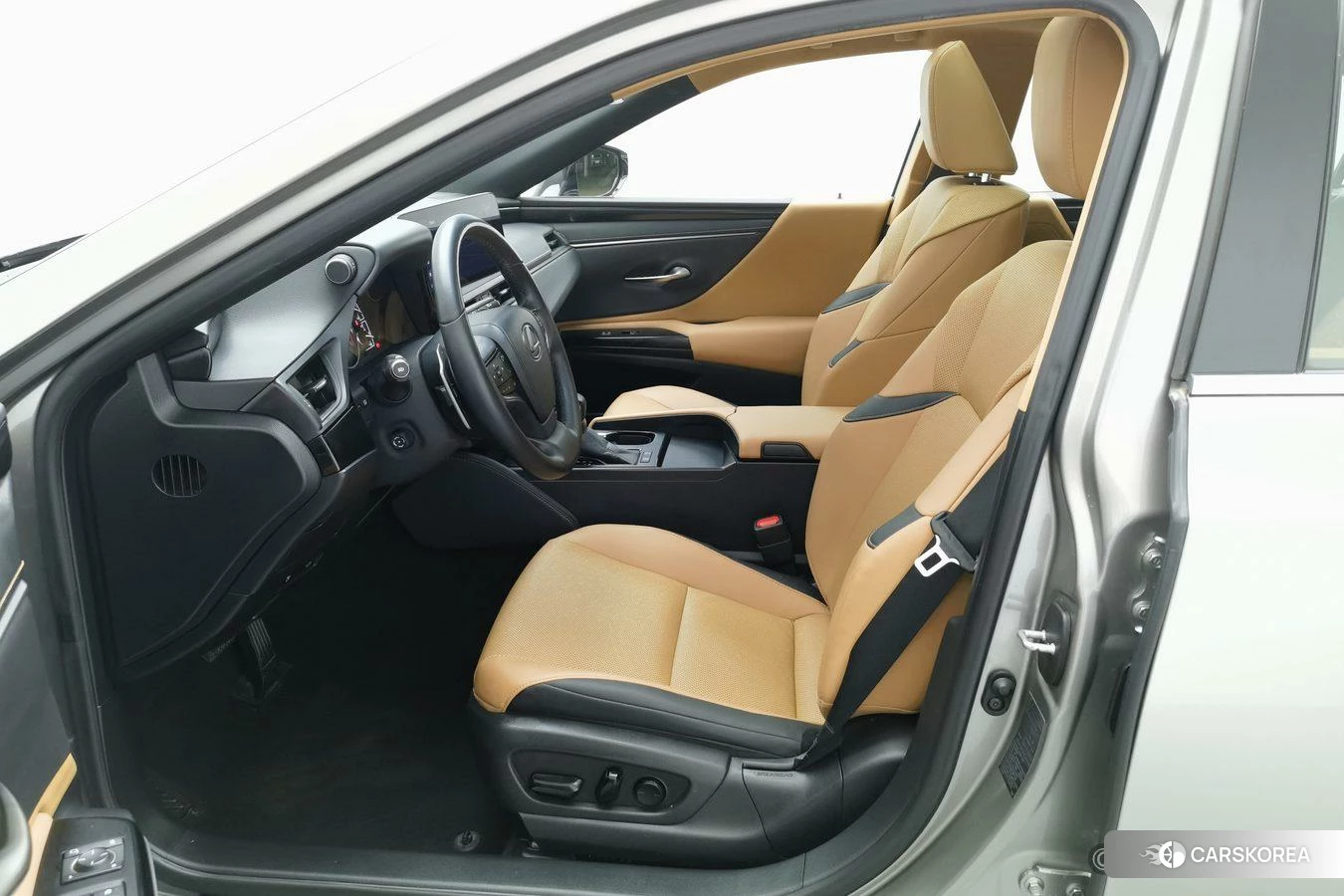 Lexus ES 2022 Серебристо-серый из Китая, фото 3