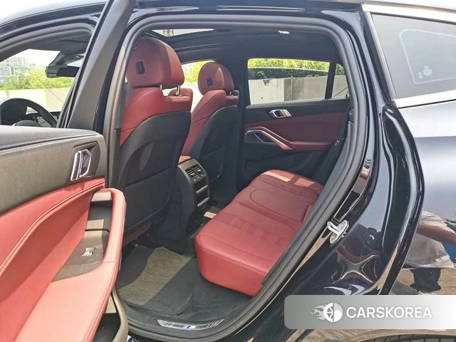 BMW X6 2021 Черный из Китая, фото 3