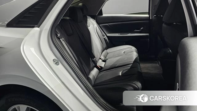 Hyundai Avante (CN7) 2020 Белый из Кореи, фото 3