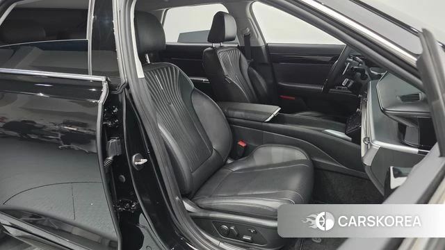 Hyundai Grandeur (GN7) 2023 Черный из Кореи, фото 3