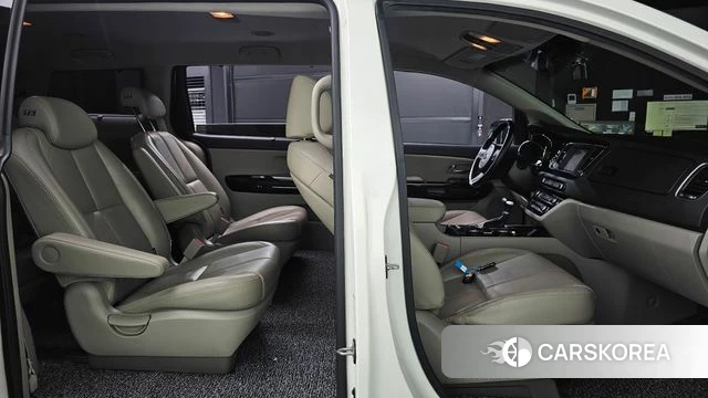 Kia The New Carnival 2018 Белый из Кореи, фото 3