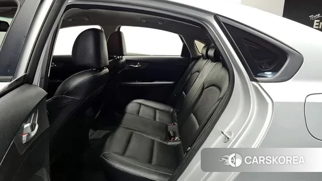 Kia Come New K3 2018 Серебряный из Кореи, фото 3