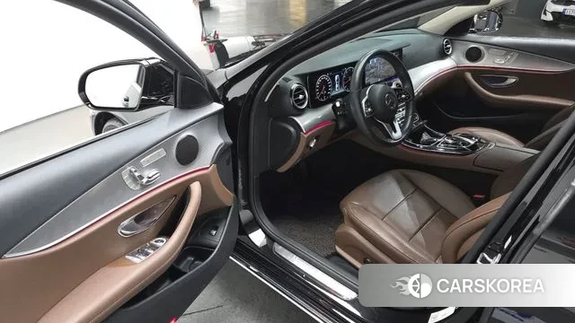 Mercedes-Benz E-Class W213 2019 Черный из Кореи, фото 3
