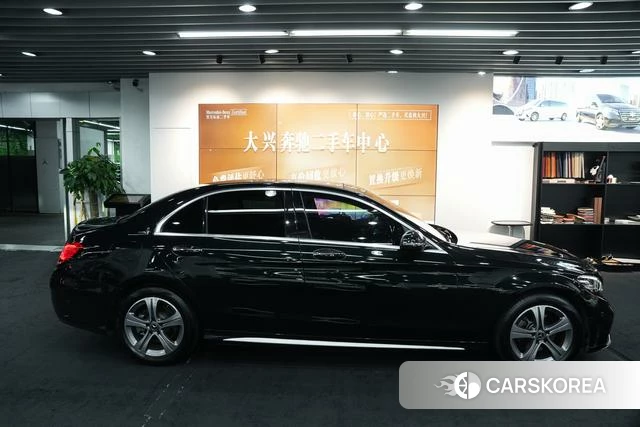 Mercedes-Benz Class C 2021 Зеленый из Китая, фото 3