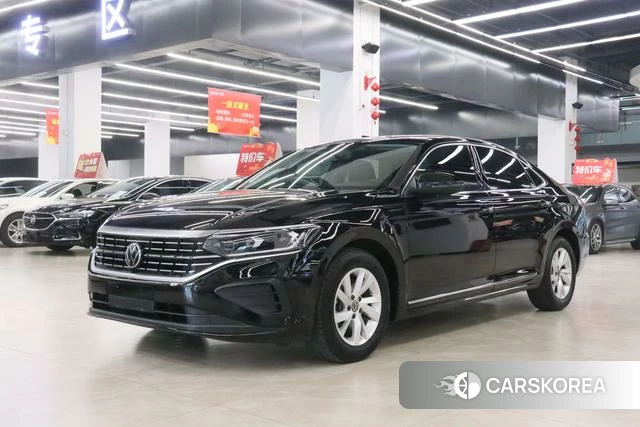 Volkswagen Passat 2022 Черный из Китая, фото 3