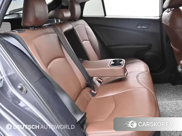 Toyota Prius 4th Generation 2022 Серый из Кореи, фото 3