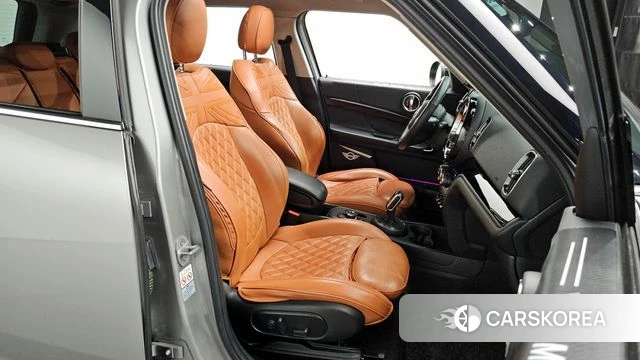 Mini Cooper Countryman 2024 Серебристо-серый из Кореи, фото 3