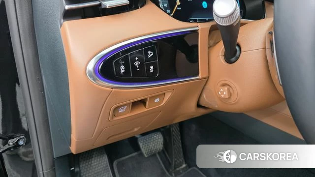Genesis GV70 2022 Черный из Кореи, фото 3