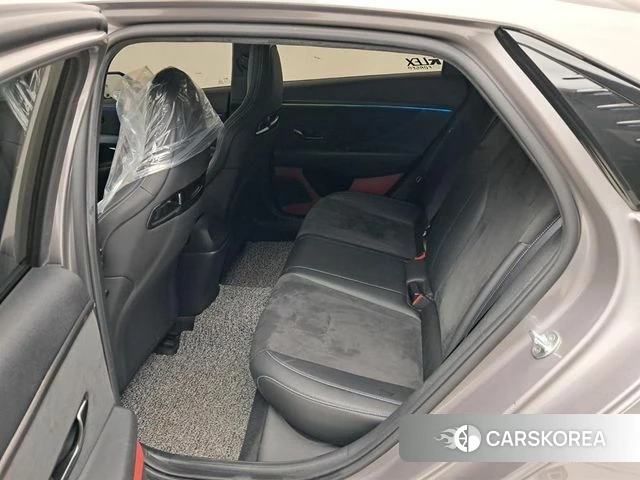 Hyundai Avante (CN7) 2022 Серебристо-серый из Кореи, фото 3