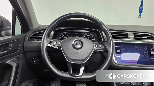 Volkswagen Tiguan second Generation 2018 Серый из Кореи, фото 3