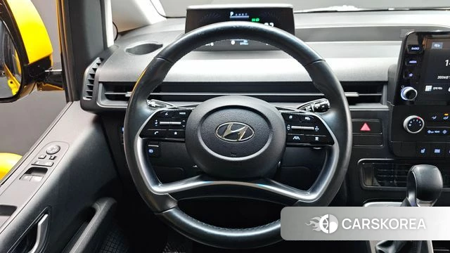 Hyundai Staria 2022 Желтый из Кореи, фото 3