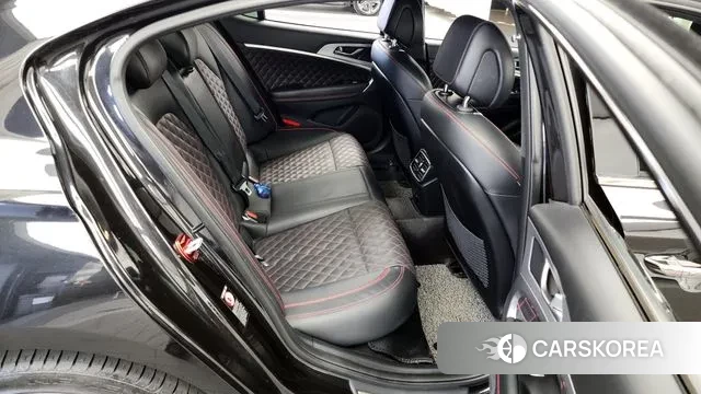 Genesis G70 2018 Черный из Кореи, фото 3