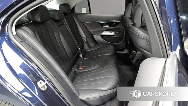 Mercedes-Benz E-Class W214 2024 Синий из Кореи, фото 3