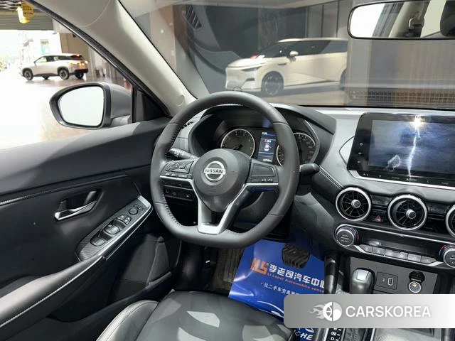 Nissan Xuan Yi 2022 Темно-серый из Китая, фото 3